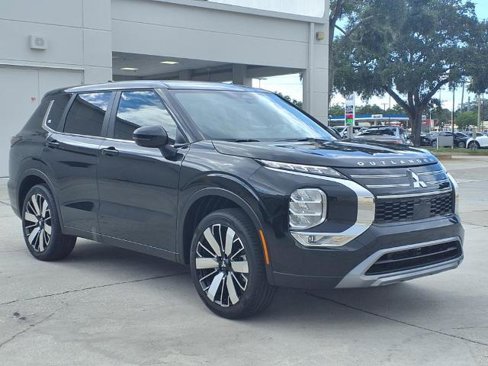 New 2025 Mitsubishi Outlander SE image 5