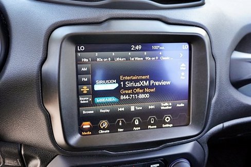 Certified 2022 Jeep Renegade Latitude image 24