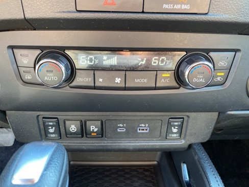 Used 2022 Nissan Frontier PRO-4X w/ Pro-4X Premium Package image 26