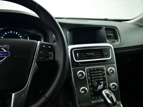 Used 2016 Volvo S60 T5 Cross Country Platinum image 21