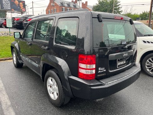 Used 2009 Jeep Liberty Sport image 7