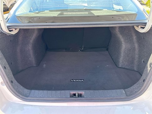 Used 2020 Nissan Versa SR w/ Electronics Package image 8