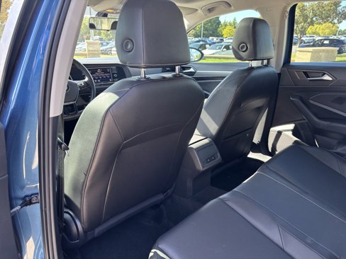 Used 2019 Volkswagen Jetta SE w/ Cold Weather Package image 33