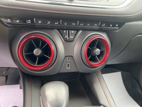 Used 2021 Chevrolet Blazer RS w/ Enhanced Convenience Package image 16