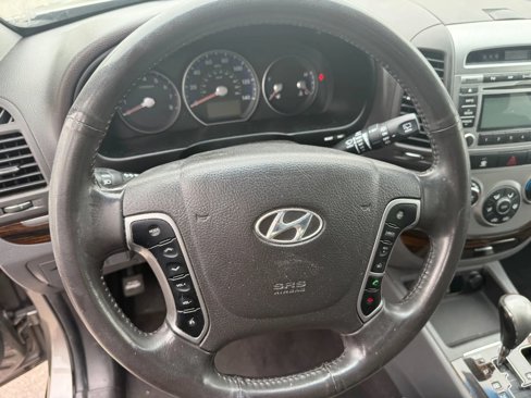 Used 2012 Hyundai Santa Fe SE image 21