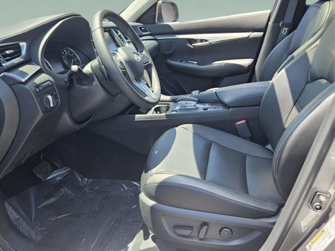 Certified 2024 INFINITI QX50 Luxe w/ Accent Package image 9