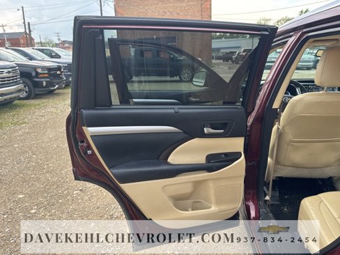 Used 2015 Toyota Highlander XLE image 21