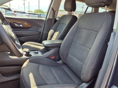 Used 2018 GMC Terrain SLE w/ Driver Convenience Package image 9