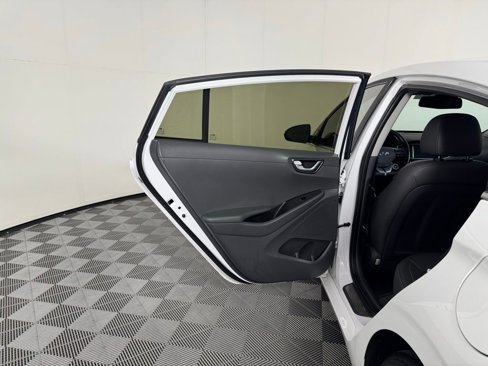 Used 2019 Hyundai Ioniq Limited image 28