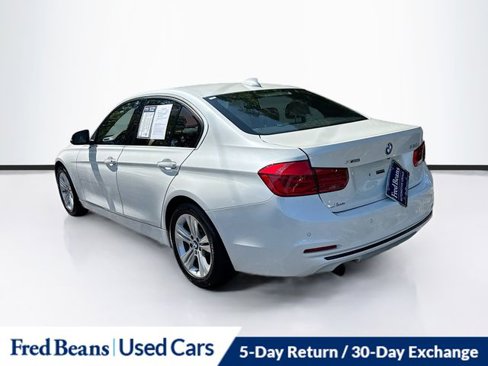 Used 2017 BMW 330i xDrive Sedan image 5
