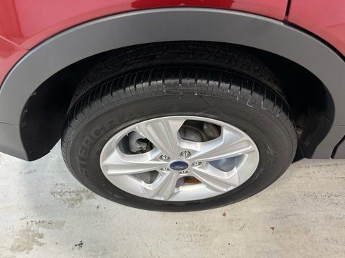 Used 2015 Ford Escape SE w/ Equipment Group 201A image 24