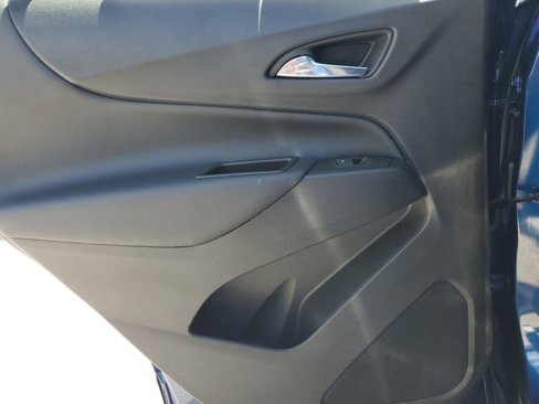 Used 2022 Chevrolet Equinox LT image 11