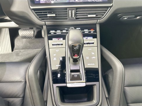 Certified 2023 Porsche Cayenne image 24