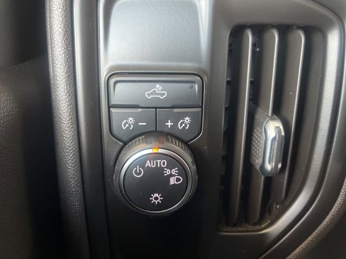 Used 2020 Chevrolet Silverado 1500 Custom w/ Custom Value Package image 16