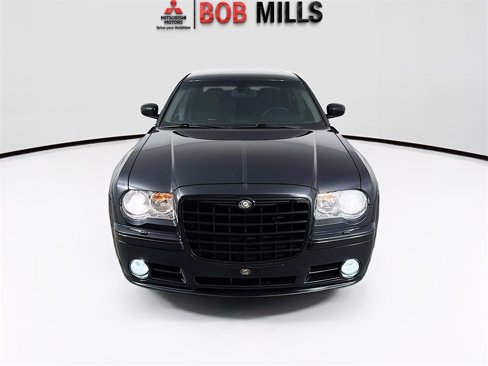 Used 2006 Chrysler 300 SRT8 w/ SRT Option Group II image 2