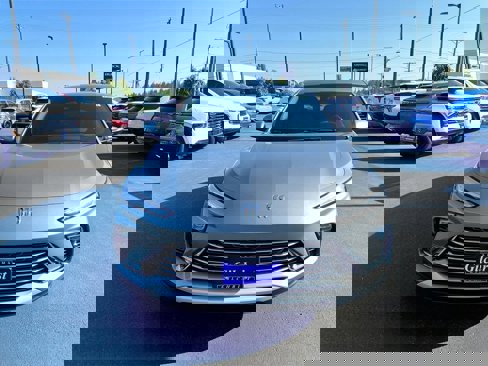 New 2025 Buick Envista Preferred image 25