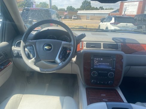 Used 2012 Chevrolet Avalanche LTZ image 14