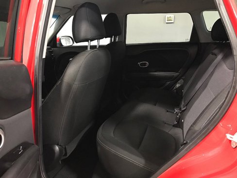 Used 2017 Kia Soul + image 16