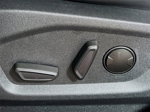 Used 2024 Ford Edge SEL image 3