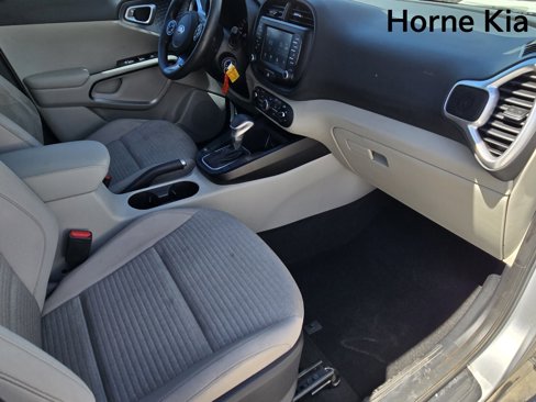 Used 2020 Kia Soul S image 11