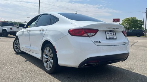 Used 2016 Chrysler 200 S image 5