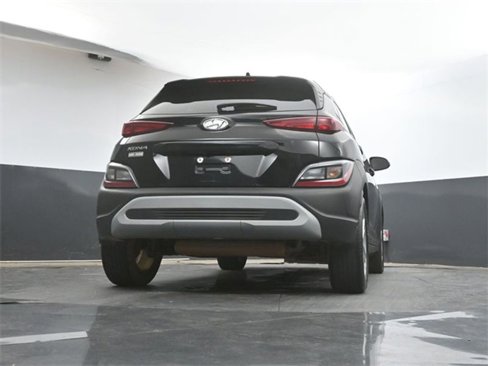 Used 2023 Hyundai Kona SEL w/ Winter Weather Package image 33