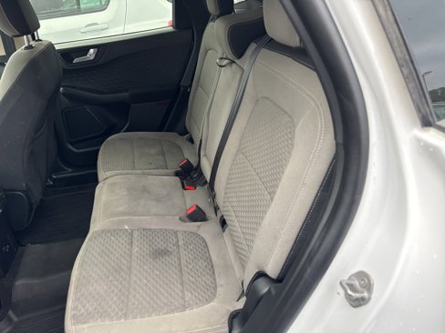 Used 2020 Ford Escape SE image 8
