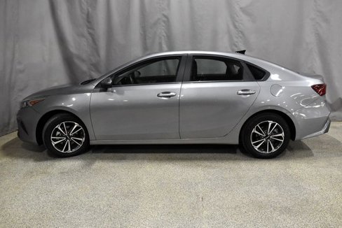 Used 2024 Kia Forte LXS image 5