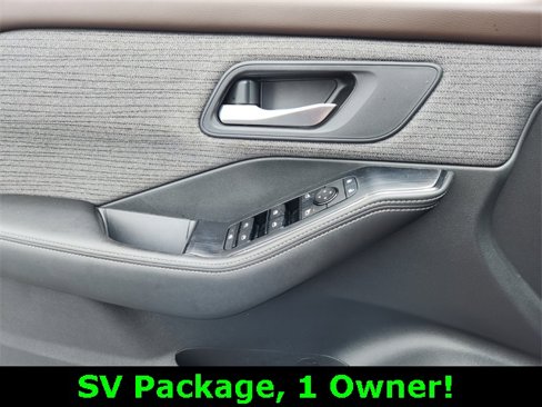 Used 2022 Nissan Rogue SV image 19