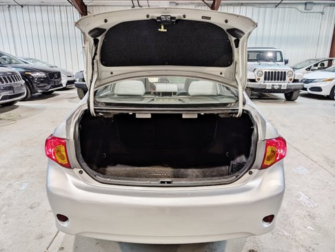 Used 2010 Toyota Corolla LE image 19