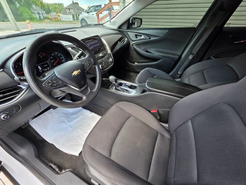 Used 2021 Chevrolet Malibu LT image 14