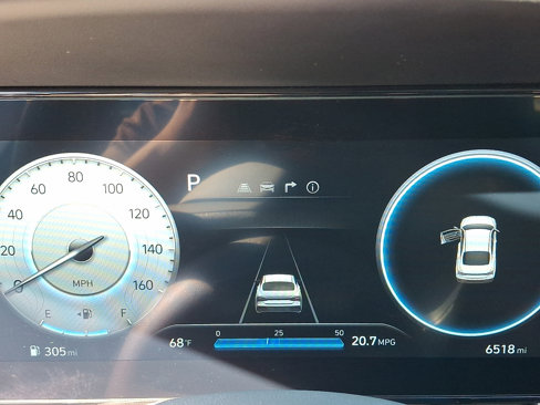 Used 2024 Hyundai Elantra SEL image 21