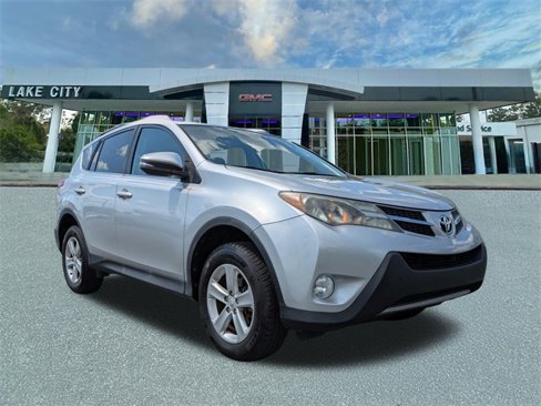 Used 2013 Toyota RAV4 XLE image 1