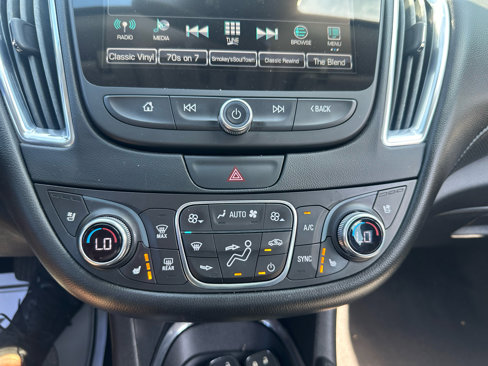 Used 2016 Chevrolet Malibu Premier w/ Driver Confidence Package II image 16