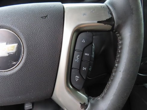 Used 2017 Chevrolet Express 2500 image 18
