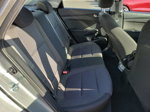 Certified 2022 Hyundai Accent SE w/ Cargo Package image 16