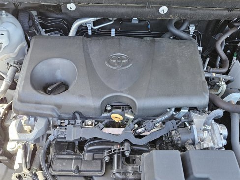 Used 2022 Toyota RAV4 XLE Premium image 28