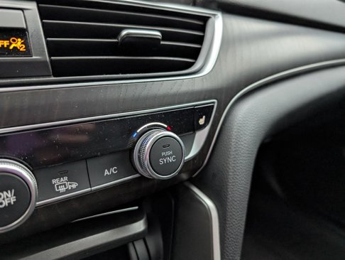 Used 2018 Honda Accord EX-L image 26