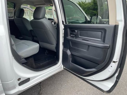 Used 2015 RAM 2500 Tradesman w/ Chrome Appearance Group image 23