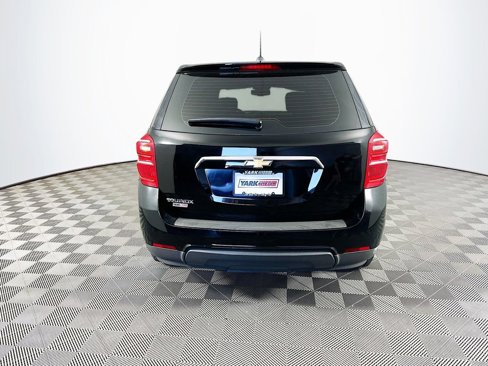 Used 2017 Chevrolet Equinox LS image 9