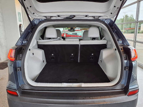 Used 2021 Jeep Cherokee Latitude Lux image 6