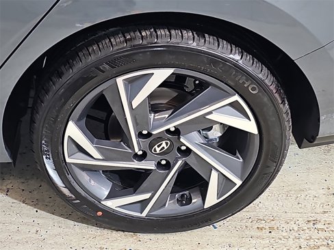 New 2025 Hyundai Elantra Sport image 31