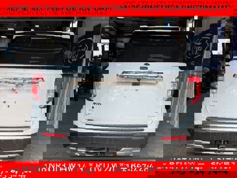 Used 2021 Ford Explorer XLT w/ Equipment Group 202A image 4