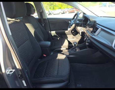 Used 2023 Kia Rio S image 17