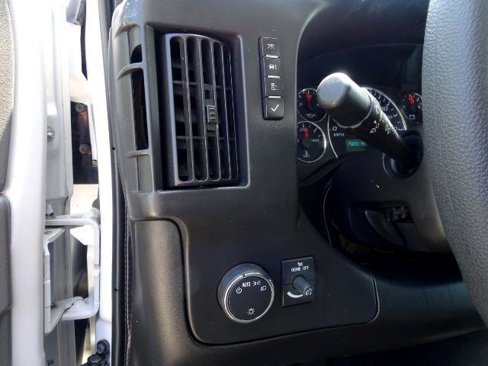 Used 2015 Chevrolet Express 3500 image 20
