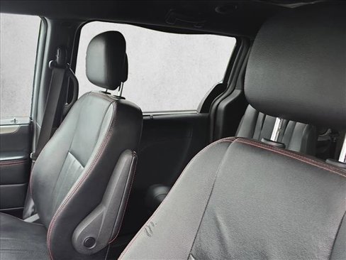 Used 2019 Dodge Grand Caravan GT image 15