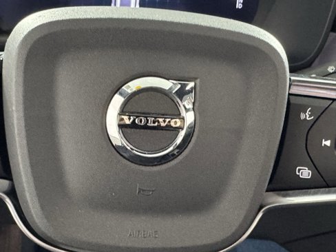 Certified 2023 Volvo XC40 Recharge Ultimate w/ Protection Package Premier image 30