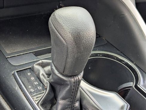 Used 2019 Toyota Camry LE image 12