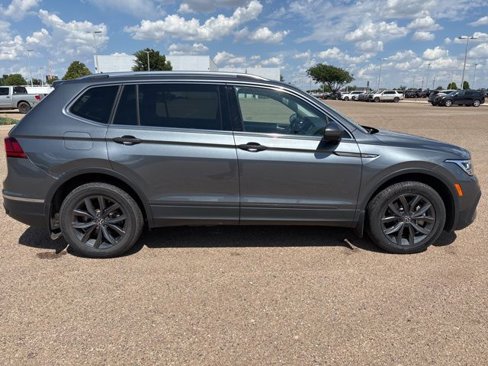 Used 2023 Volkswagen Tiguan SE image 8