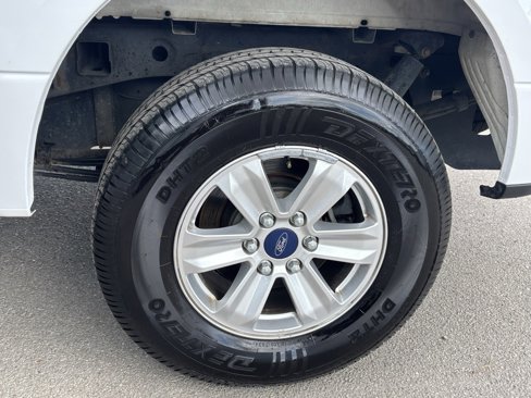 Used 2016 Ford F150 XLT image 14